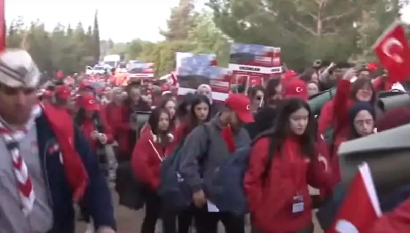 Çanakkale Zaferi'nin 110. Yılında 57. Alay Vefa Yürüyüşü Coşkusu