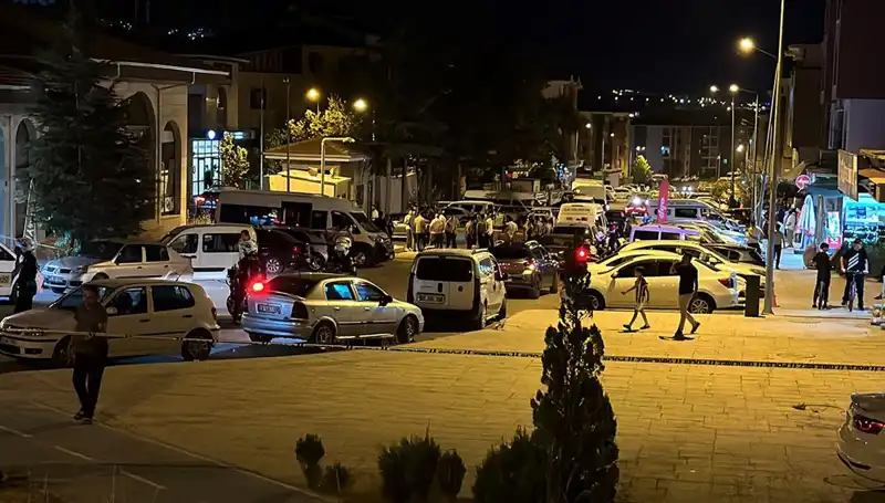 İki Aile Arasında Patlak Veren Kavga: 1'i Ağır 3 Yaralı!
