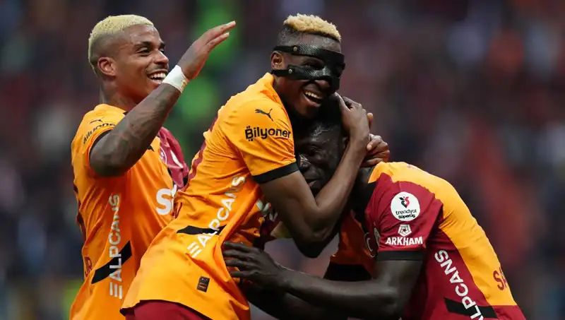 Lemina: Osimhen’in Geleceği Üzerine Düşünceler ve Saygı Mesajı