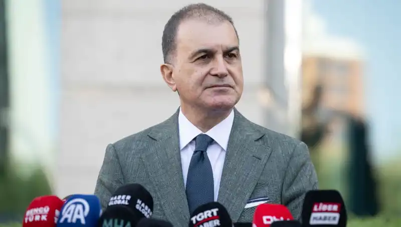 Ömer Çelik’ten Çarpıcı İfade: Meşru Demokratik Alanı Tehdit Eden Sözler Yok Hükmündedir