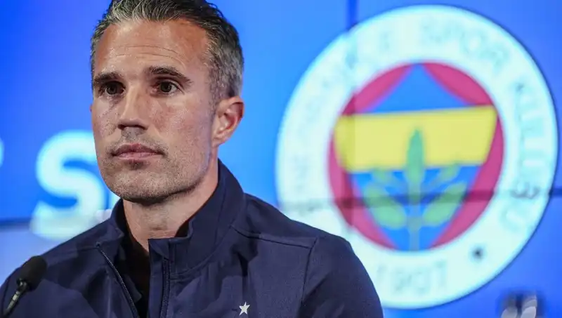 Fenerbahçe'nin Tur Şansı: Robin van Persie'den Çarpıcı Açıklamalar!