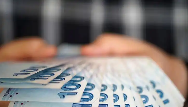 Emekli Promosyonları 2025: Kamu ve Özel Bankaların Güncel Teklifleri