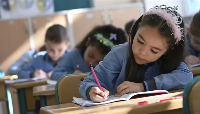Okullar Ara Tatil Sonrası Ne Zaman Açılıyor? İşte 2024-2025 Takvimine Dair Tüm Ayrıntılar!
