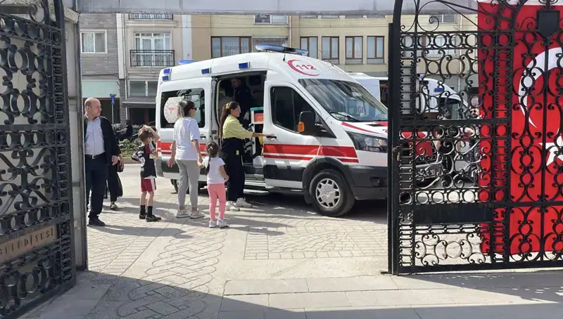Eskişehir'de Sahipsiz Köpek Korku Dolu Anlar Yaşattı: İki Çocuğa Saldırdı