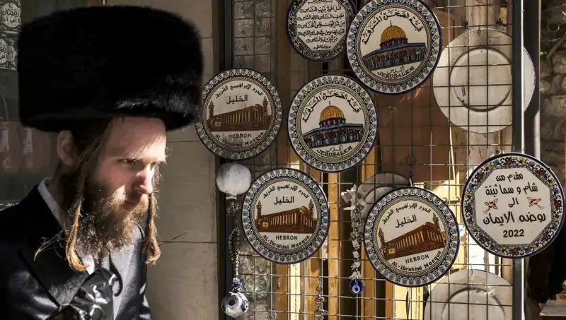 Gazze'de Savaşın Gölgesinde: Aileler Çocukları İçin Yeni Bir Hayat Arıyor
