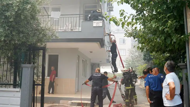 Tartışma Sonrası İkiz Dairelerde Yangın: Arkadaşını İhmal Eden Kötü Sonuç