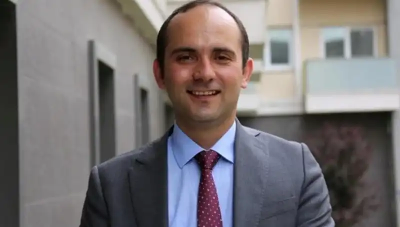 Anayasa Mahkemesi'nden Tayfun Kahraman'a Açıklayıcı ve Kritik Karar