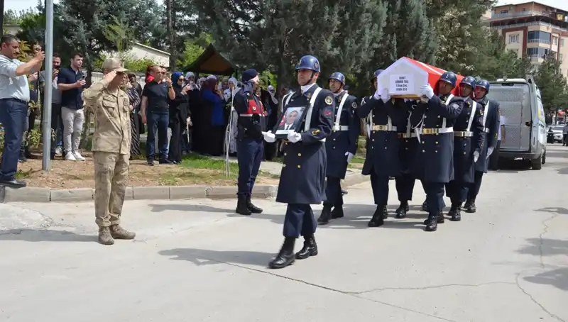 Şehit Gözyaşlarıyla Uğurlandı: Vatanseverlik ve Acının Buluşma Noktası