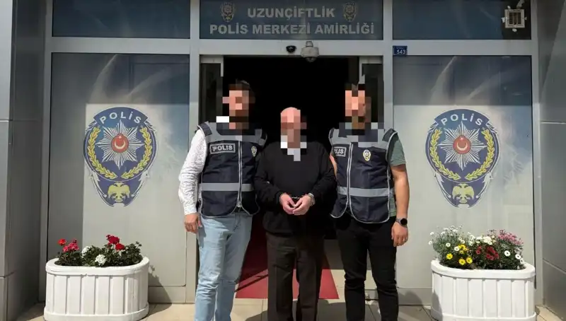 10 Farklı Aranma Kaydı Olan Zanlı Polisten Kaçamadı