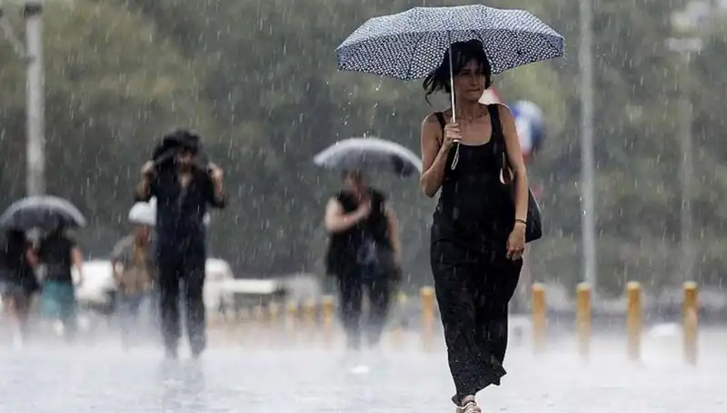 İstanbul ve Ankara'ya Sağanak Yağış Uyarısı: Hangi 25 İl Etkilenecek?