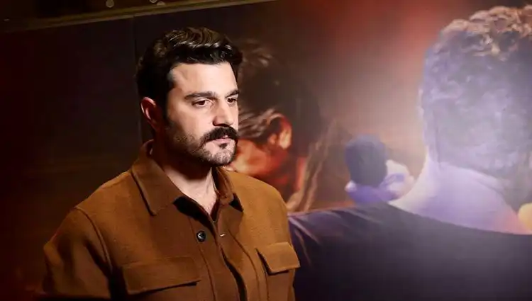 Murat Göğebakan'ın "Kalbim Yaralı" Dizisi: Oyuncu Kadrosu ve Hikaye Detayları