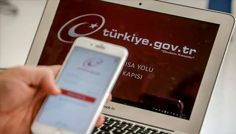 Bakan Kacır'dan E-Devlet Açıklaması: 8 Bini Aşkın Hizmet Erişiminiz Var
