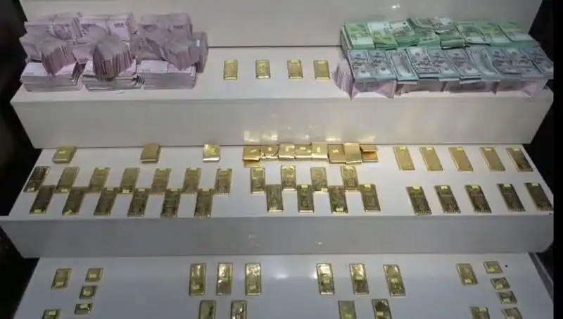 Van Havalimanı’nda Kaçak Altın ve Para Operasyonu Başarıyla Gerçekleşti