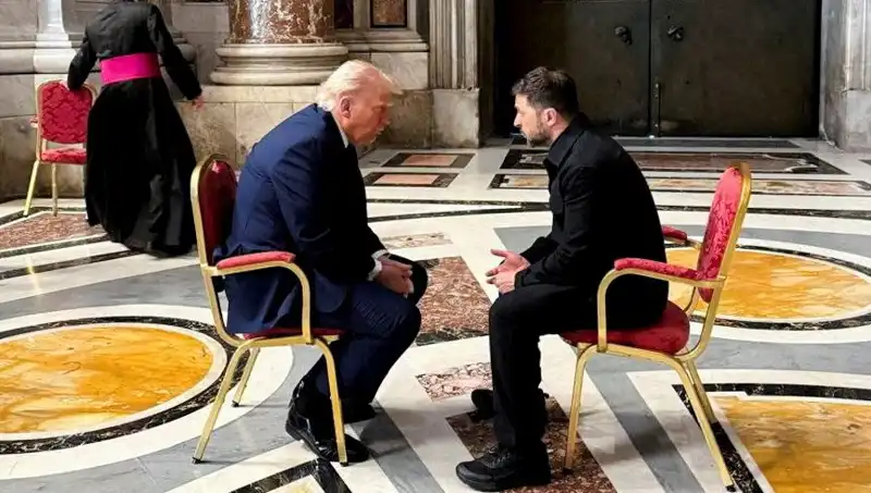 Zelenski'den Trump'a Dikkat Çeken Açıklama: Vatikan Görüşmesi En İyisi!