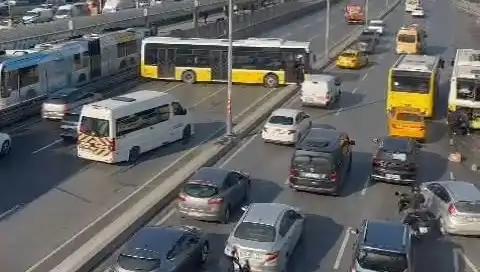 İETT Otobüsü Kaza Yaptı: İki Araçlığı Kazanın Ardındaki Sır Ne?