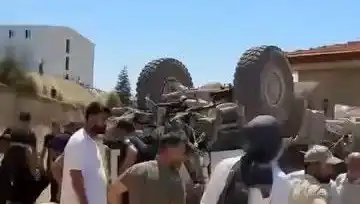 Freni Patlayan İş Makinesi Korkunç Bir Kazaya Neden Oldu: Tek Yaralı
