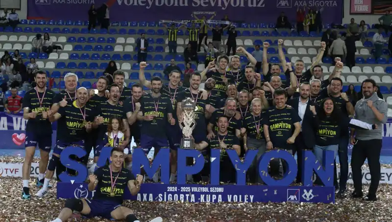 Kupa Voley'de Fenerbahçe Zirveye Çıktı, Şampiyonluğu Kutladı!