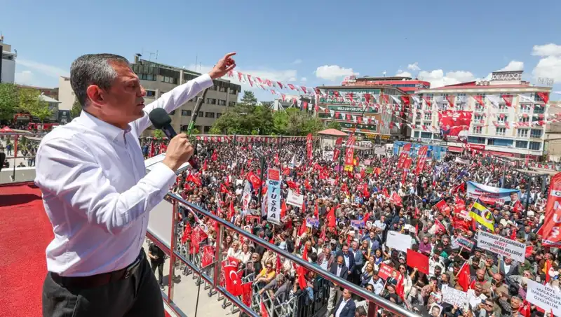 Özgür Özel'den Çarpıcı Açıklama: "Örgütün Silah Bırakmasını Destekliyoruz"